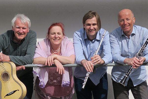 Den Gruber tät's feuen, Konzert